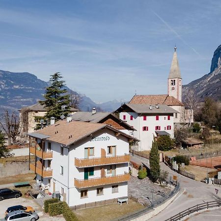 Hotel Gruenwald Salorno Exterior foto