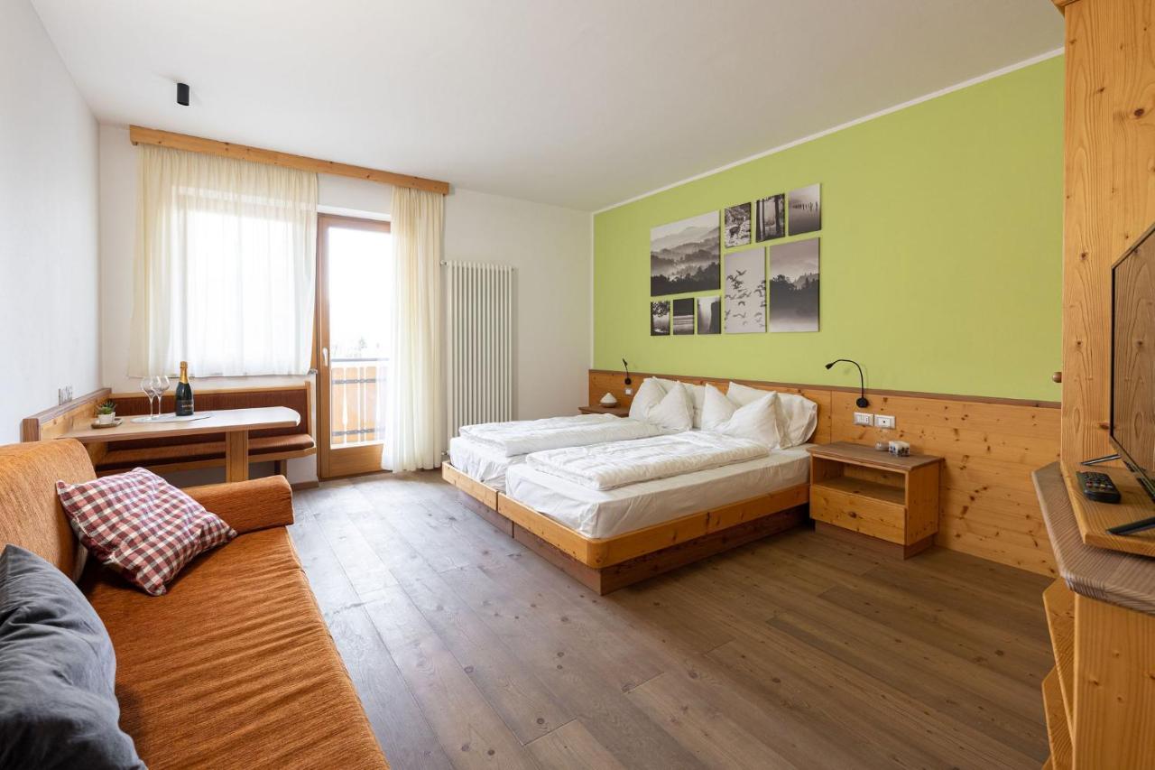 Hotel Gruenwald Salorno Exterior foto