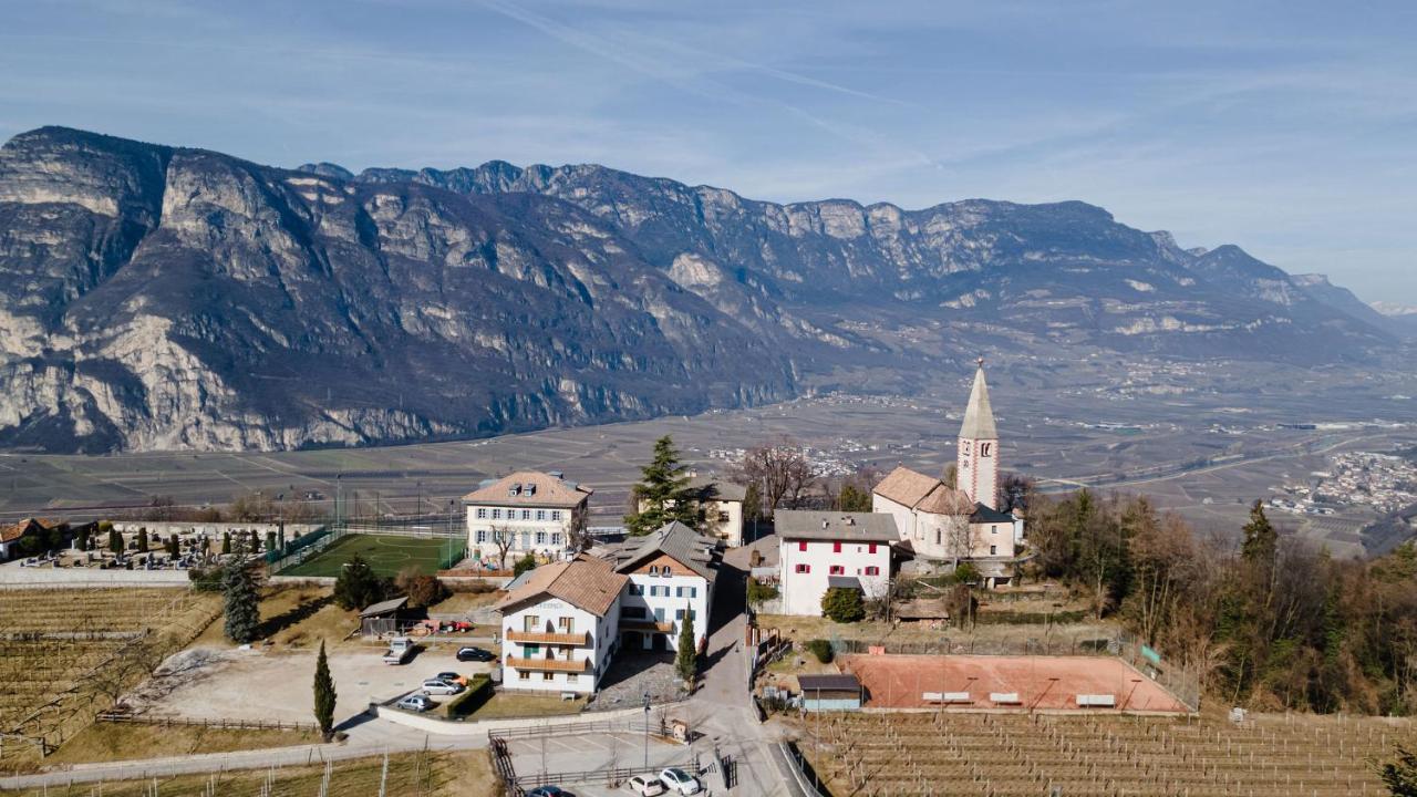 Hotel Gruenwald Salorno Exterior foto